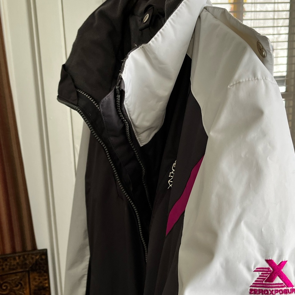ZEROXPOSUR NWOT AUTHENTIC WOMEN’S WEATHER SYSTEM DETACHABLE HOOD JACKET - Picture 8 of 17